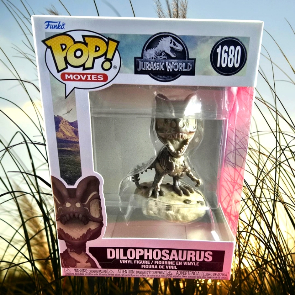 Dilophosaurus funko # 1680 (nib) With Pop Protector
